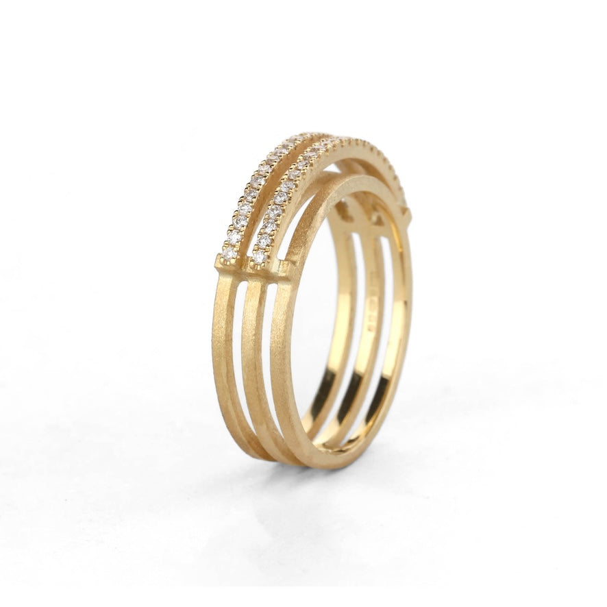 Double Diamond Arc Ring